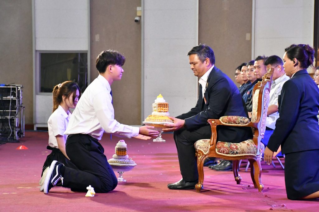 พิธีมอบตัวเป็นศิษย์