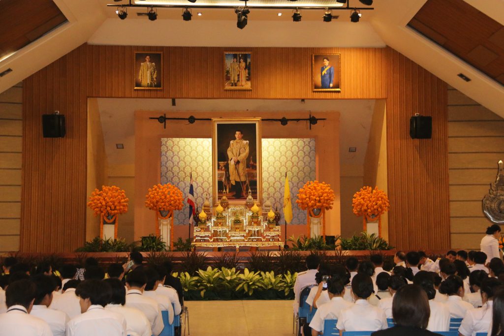 เจริญพระพุทธมนต์