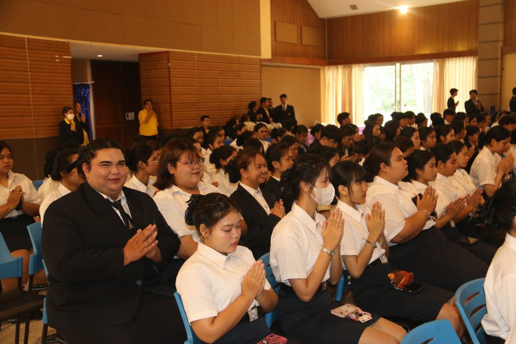 เจริญพระพุทธมนต์