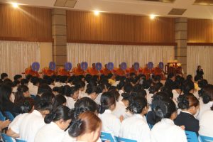 เจริญพระพุทธมนต์