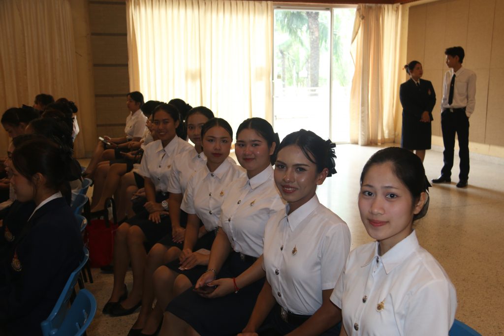 เจริญพระพุทธมนต์