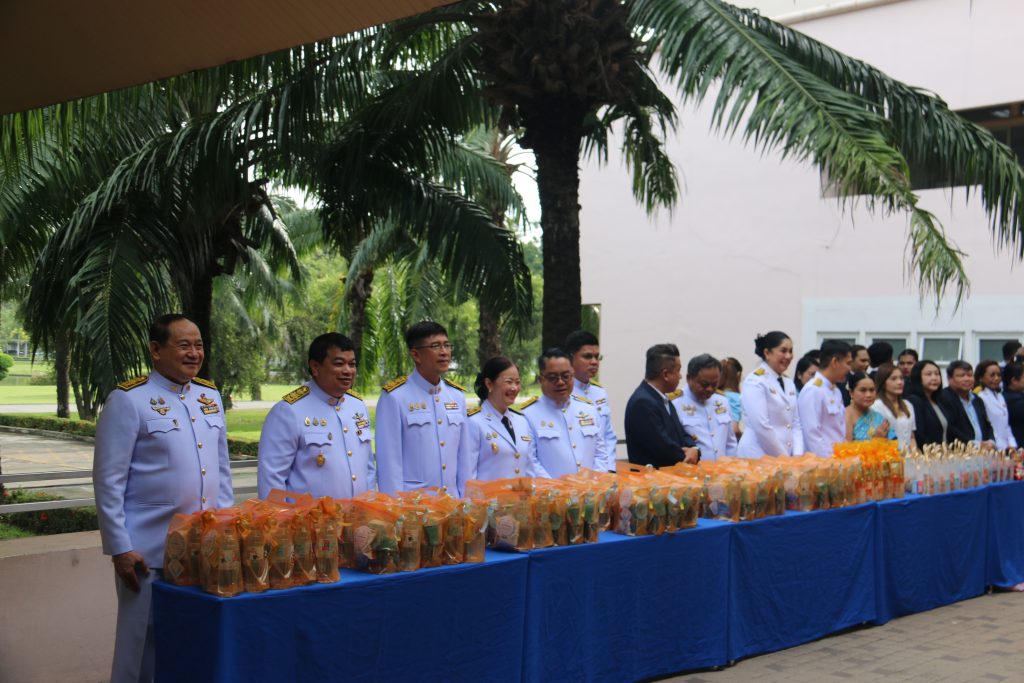 วันแม่