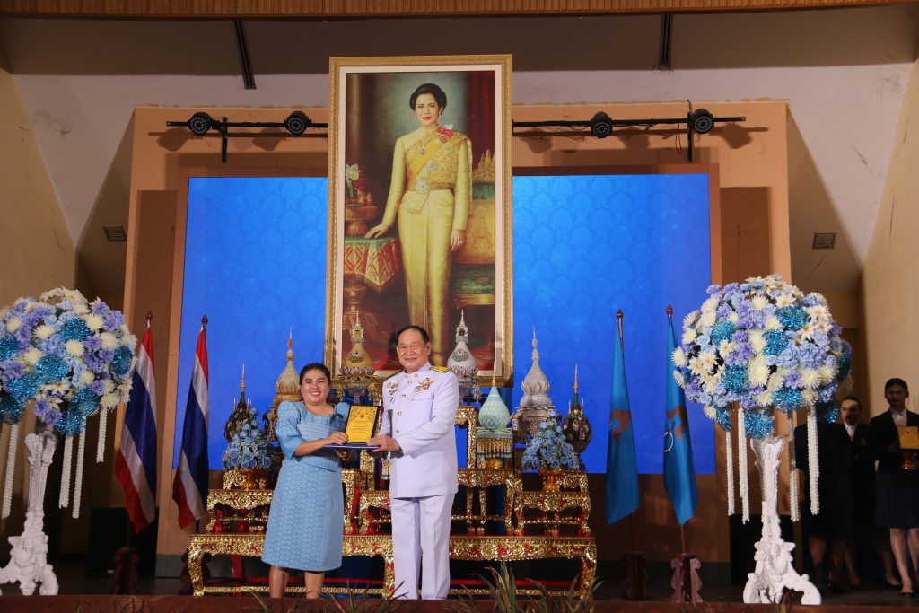 วันแม่